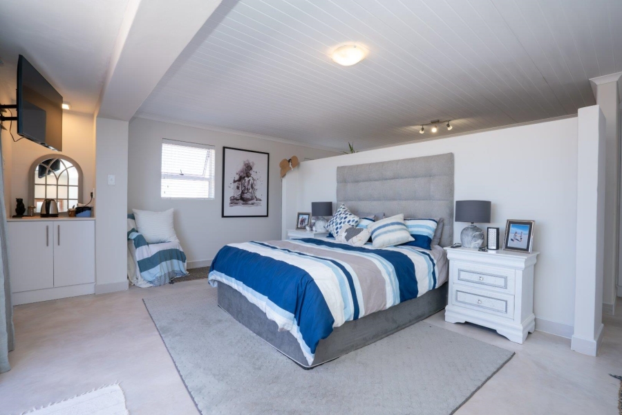 3 Bedroom Property for Sale in Bluewater Bay Western Cape